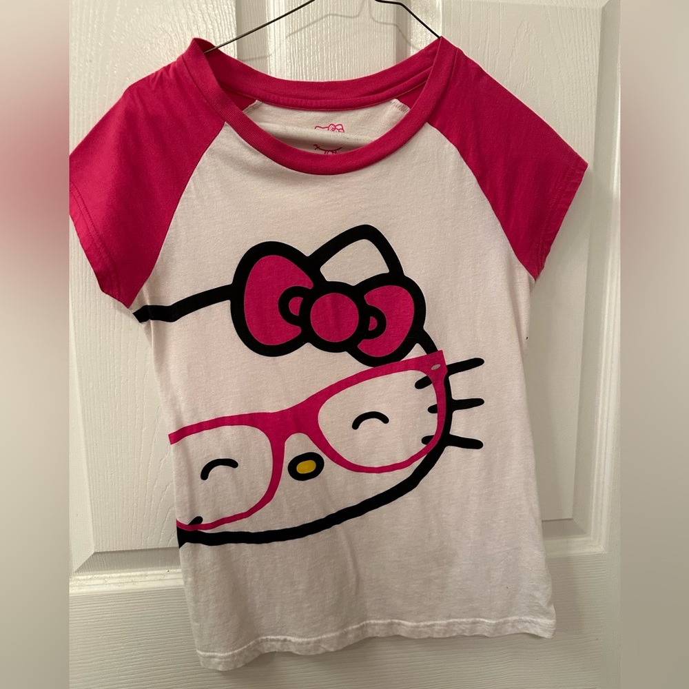 Women’s Hello kitty t-shirt